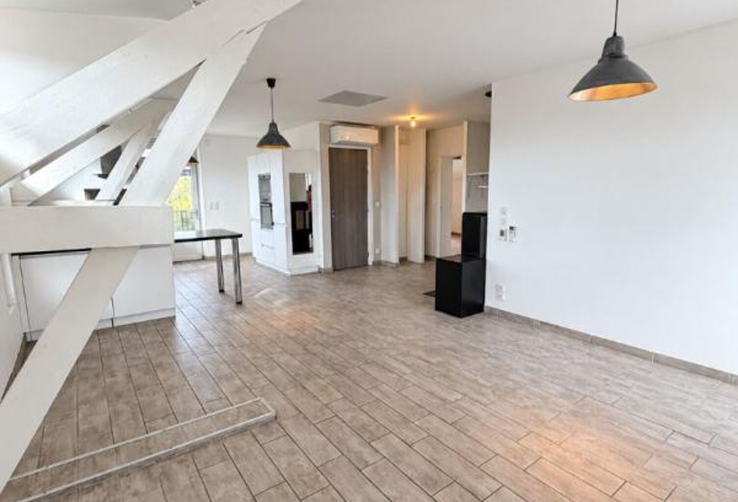 Appartement Aix Les Bains 4 pièces 80.13 m2 avec terrasse et parking privé — photo 1