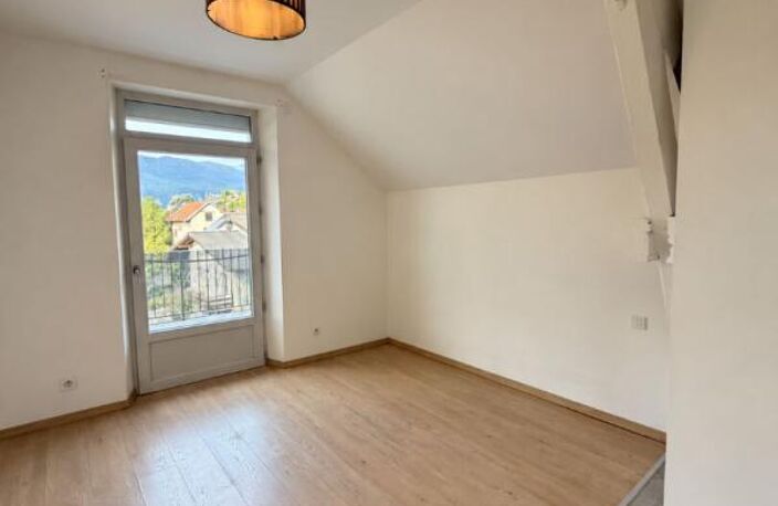 Appartement Aix Les Bains 4 pièces 80.13 m2 avec terrasse et parking privé — photo 3