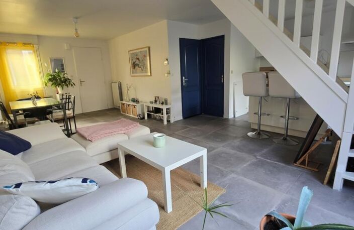 VIEUX DOULON : maison familiale avec jardin, garage et 3 chambres — photo 2