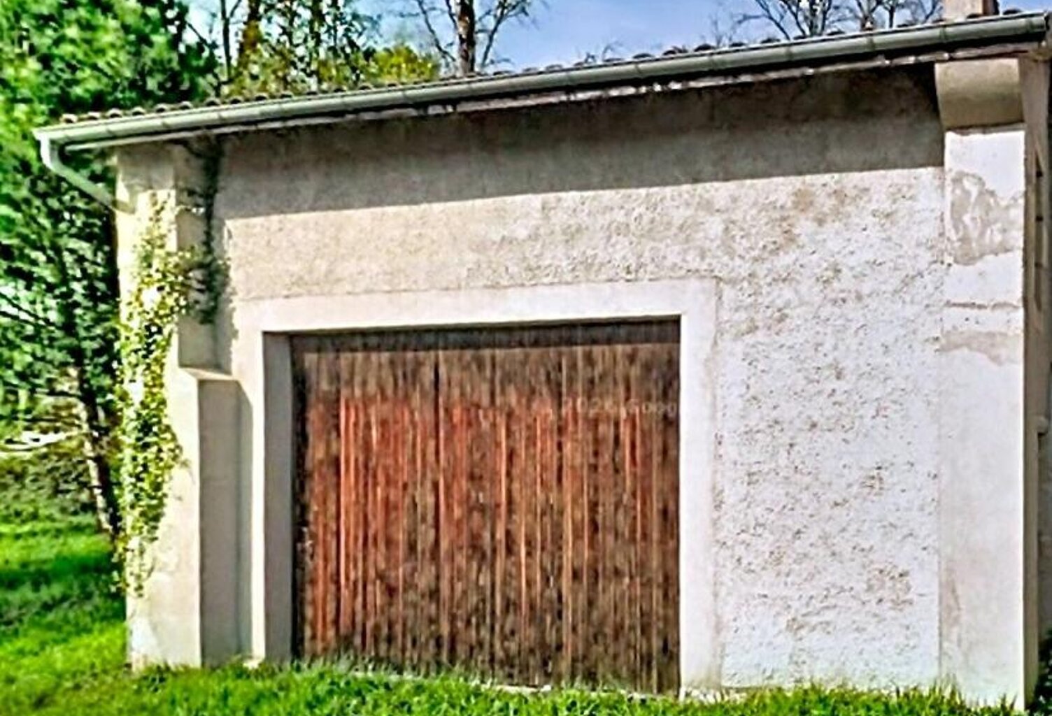 Dept 33 - Gironde - ILLATS - Bâtiment à usage de garage 1 pièce(s)  de 79m2 , terrain de 2331m2 — photo 1