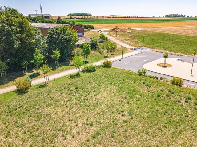 Terrain constructible Machault 1133 m2 — photo du bien