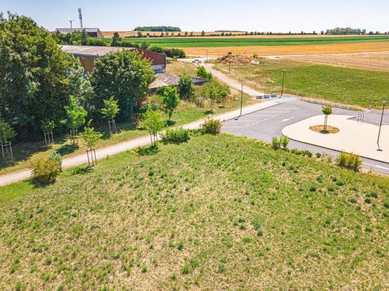 Terrain constructible Machault 1133 m2 — photo 1