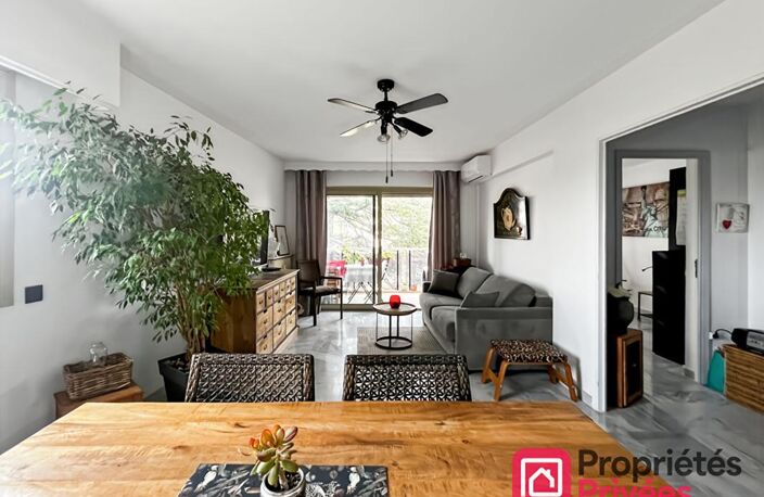 Appartement traversant avec terrasses, garage et cave — photo 2