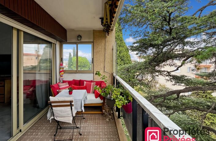 Appartement traversant avec terrasses, garage et cave — photo 5