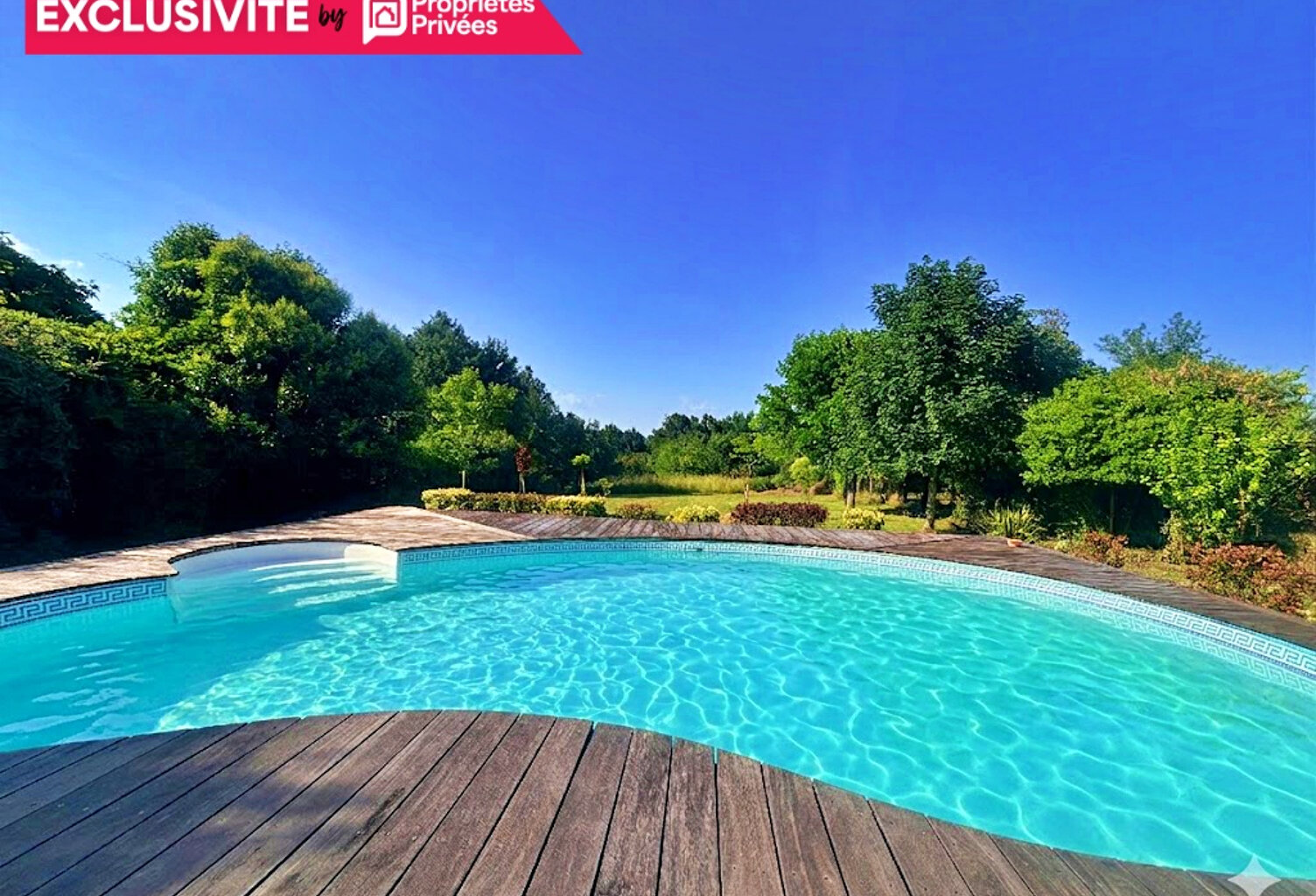 Maison de caractère au style unique 125 m² 6 pièces avec piscine garage et vue nature à Quinsac — photo 1