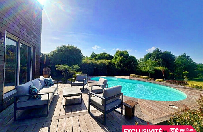 Maison de caractère au style unique 125 m² 6 pièces avec piscine garage et vue nature à Quinsac — photo 4