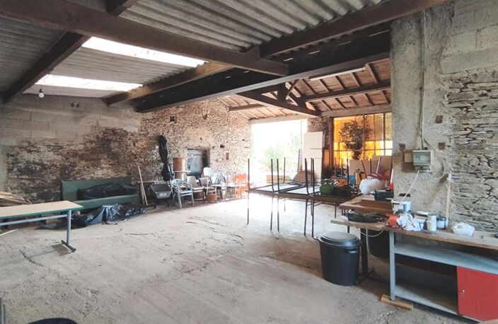 Longère à rénover, 285m² sur terrain de 1 800m², Loroux Bottereau (44430) — photo 2