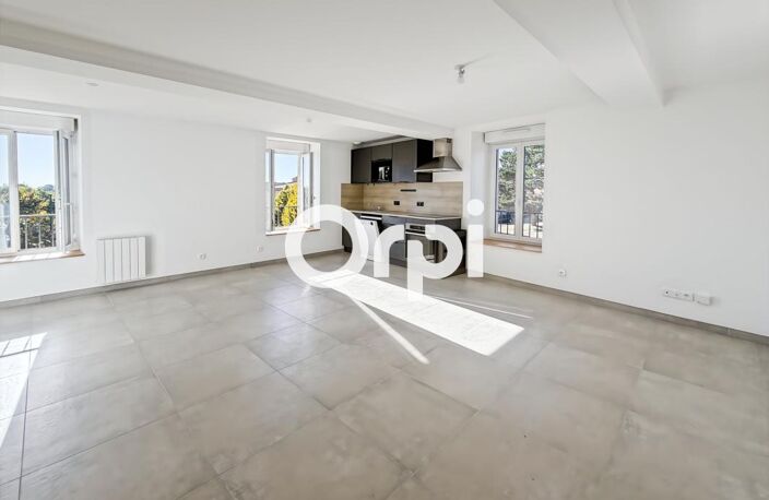 À LOUER – Appartement T2 entièrement rénové à Saint-Martin-en-Haut — photo 2