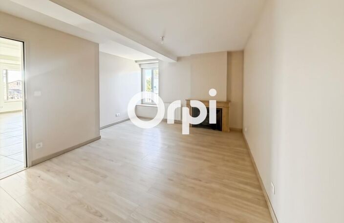 À LOUER – Appartement T2 entièrement rénové à Saint-Martin-en-Haut — photo 5