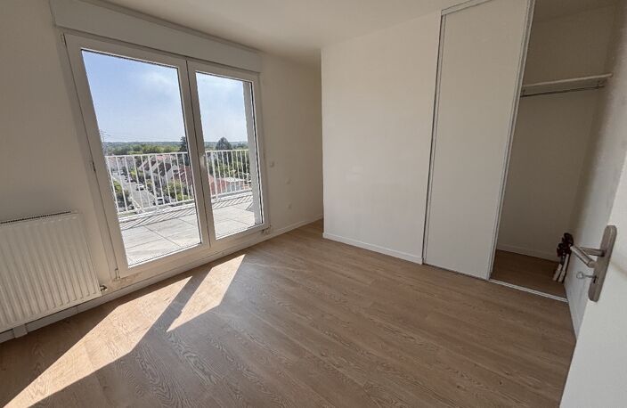 Location appartement 3 pièces 65 m² à Beaumont-sur-Oise (95260) — photo 5