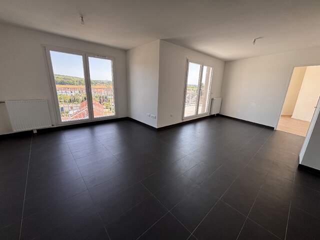 Appartement 3 pièces 65 m² à Beaumont-sur-Oise — photo du bien