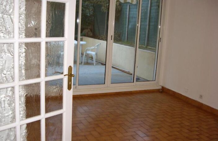 Location appartement 2 pièces 46 m² à Draguignan (83300) — photo 4