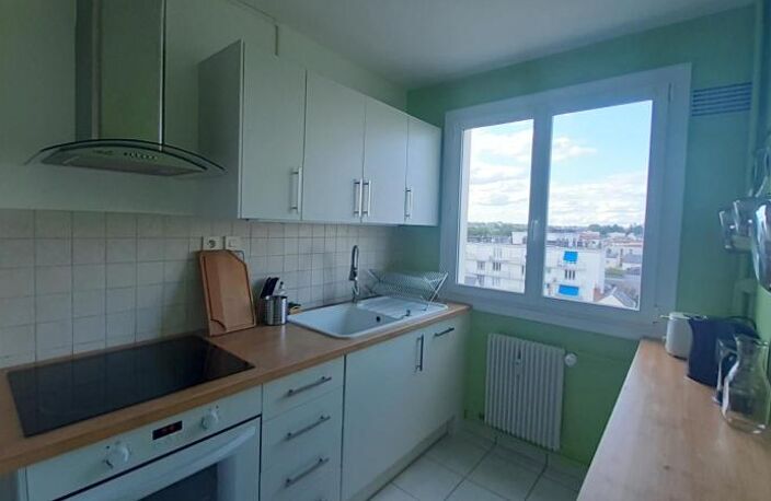 Location appartement 2 pièces 48 m² à Tours (37000) — photo 2