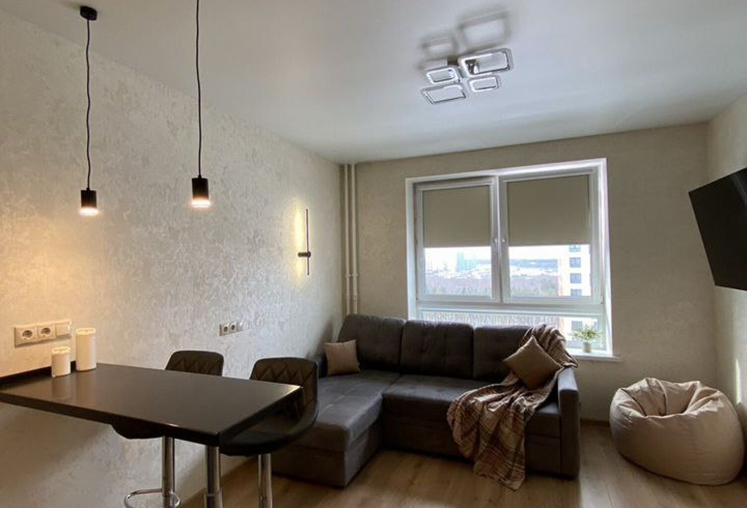 Studio meublé 24m² - paris 17e (rue des dames / metro villiers) — photo 1
