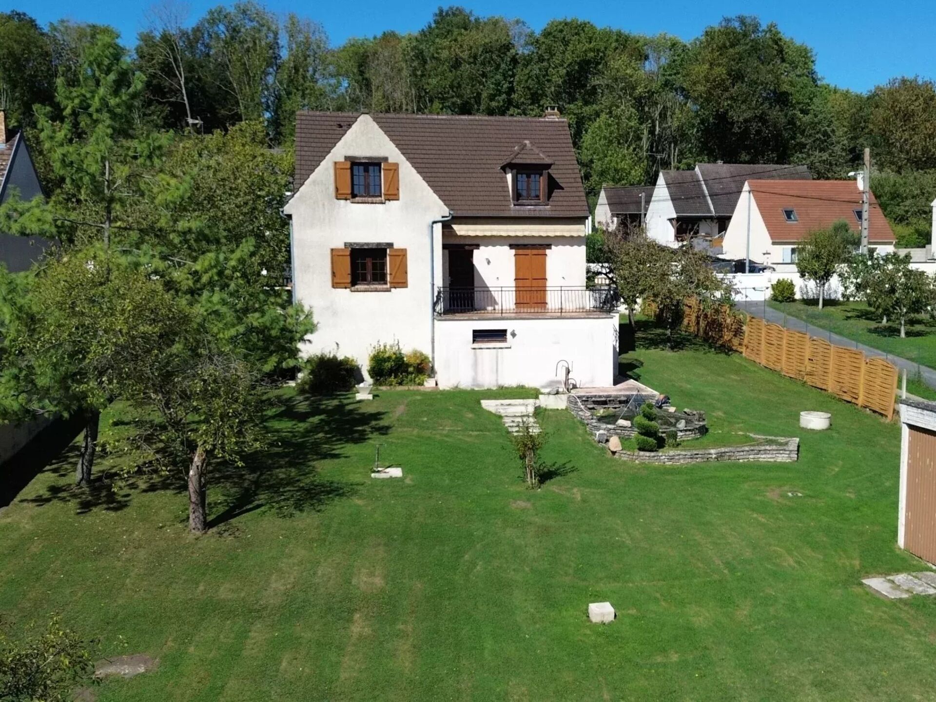 Maison 5 pièces 136 m² · à Dampmart · 136 m² · 374 000 €