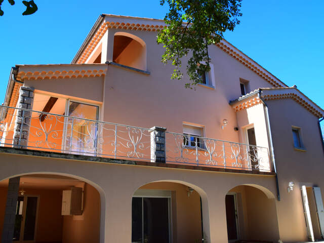Dépt. 07 - A VENDRE à LANAS - Maison de 262 m2 - Parcelle de — photo du bien