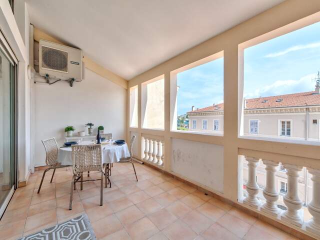 Un art de vivre unique a Cannes Duplex avec terrasse et vue mer — photo du bien
