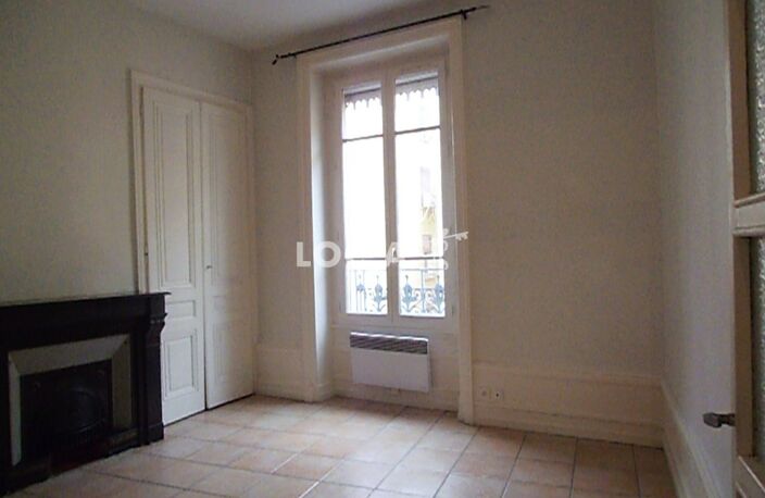 Location appartement 2 pièces 44 m² à Lyon 7 (69007) — photo 4
