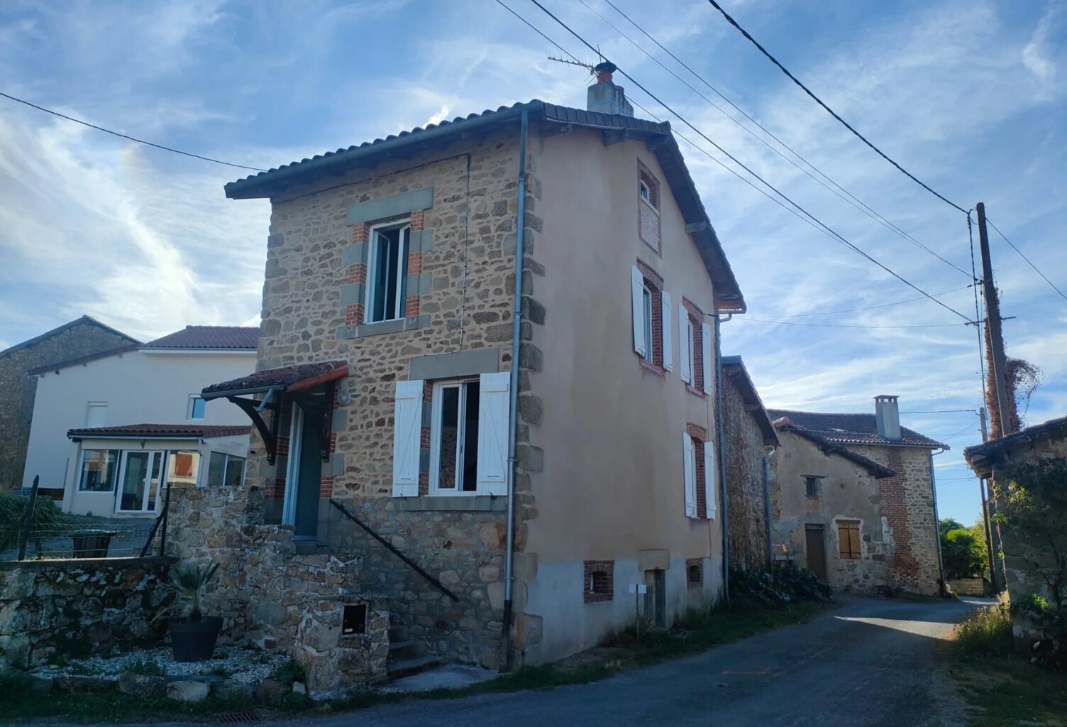 Charmante maison de village à Cognac-la-Forêt — photo 1