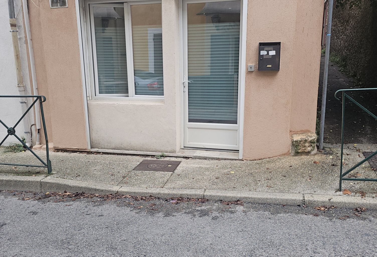 Studio 26 m2 avec cave centre village — photo 1