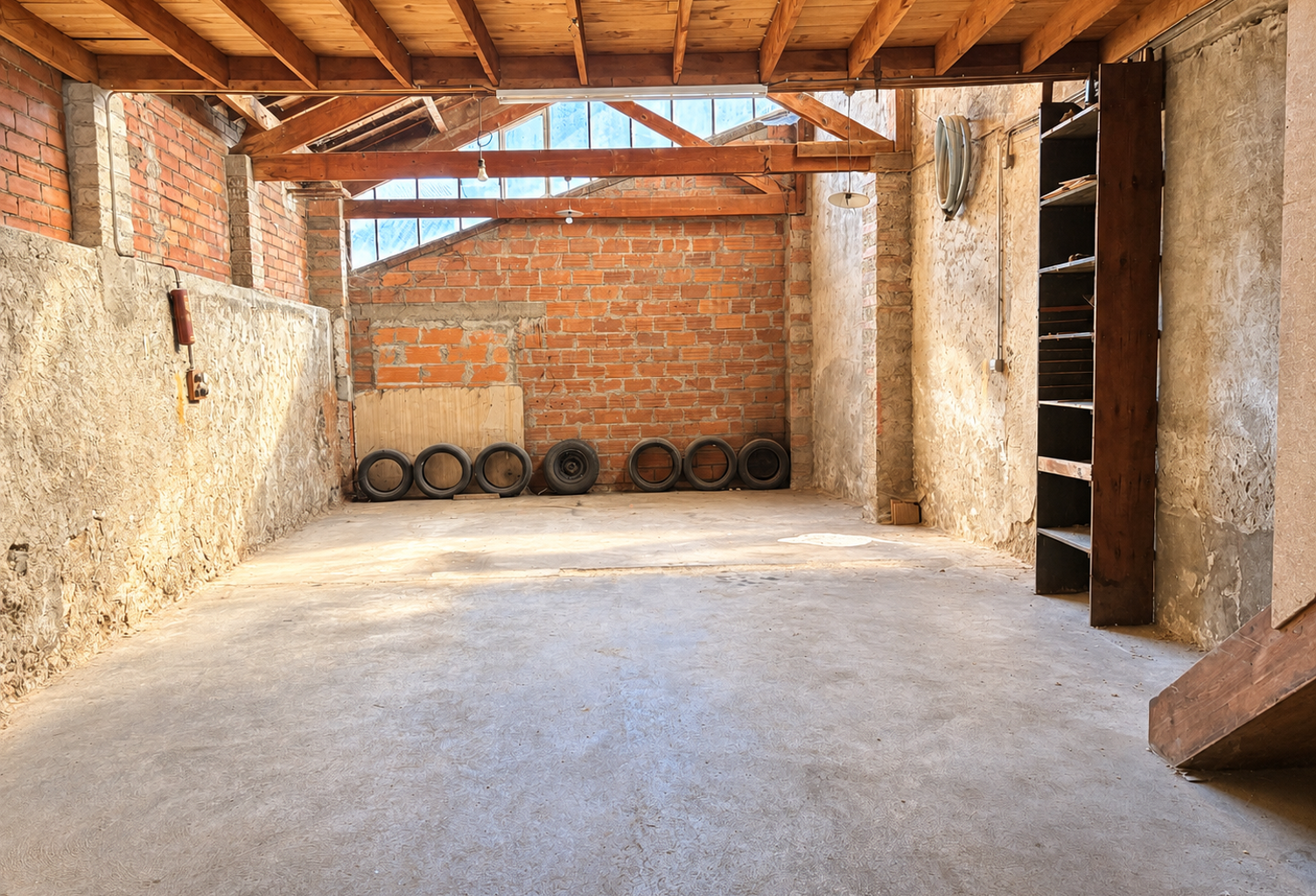 GARAGE - 111 m2 - HYPERCENTRE DE CARMAUX — photo 1