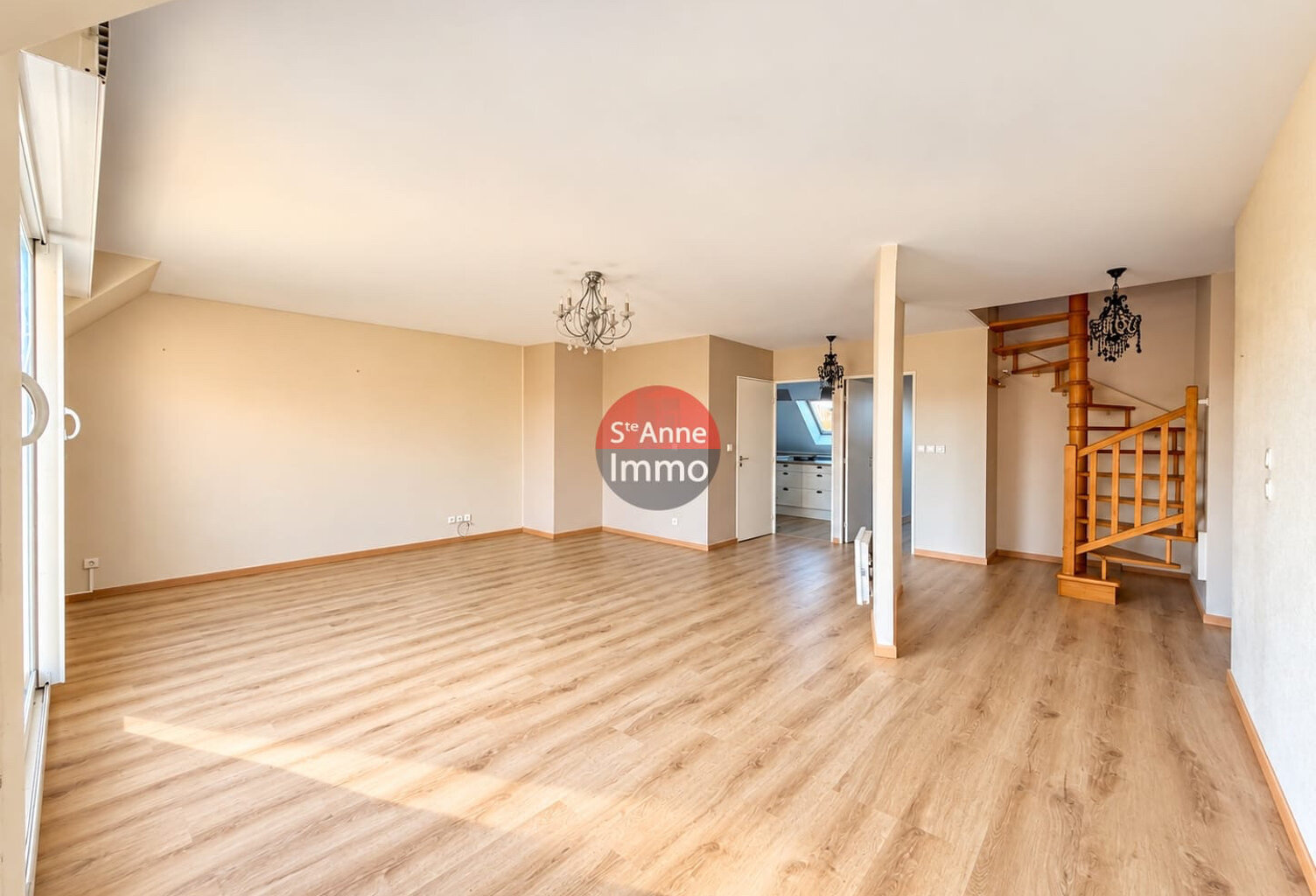 AMIENS - QUARTIER HENRIVILLE - T4 - 3 CHAMBRES - BUREAU - TE — photo 1