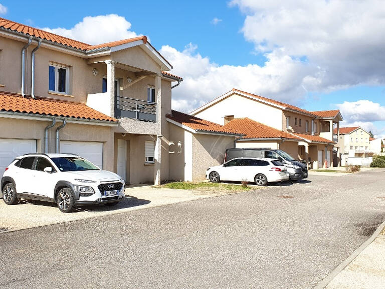 T2 avec balcon et garage 69510 SOUCIEU EN JARREST — photo 1