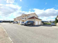 T2 avec balcon et garage 69510 SOUCIEU EN JARREST — photo 2