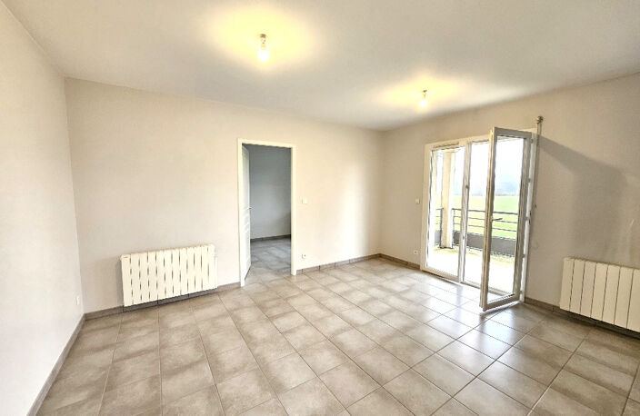 T2 avec balcon et garage 69510 SOUCIEU EN JARREST — photo 5