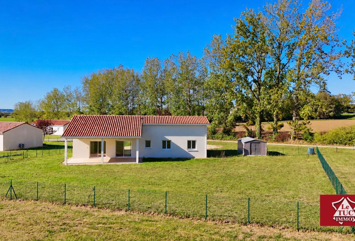 Maison contemporaine avec 4 chambres et grand jardin. — photo 1