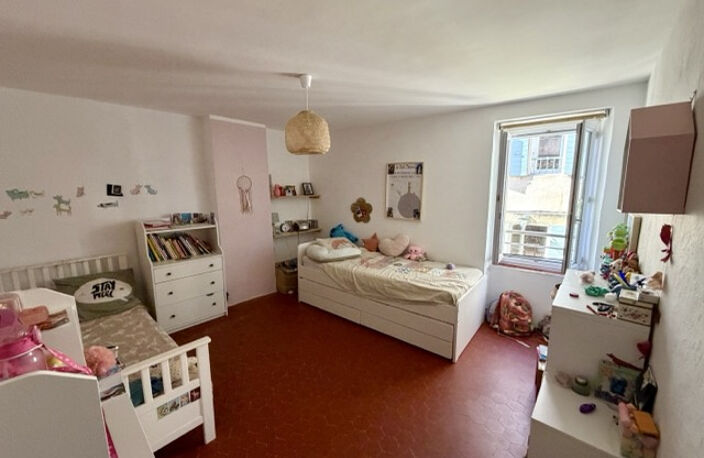MAISON T3 AVEC TERRASSE ET BELLE VUE A VENDRE SUR EGUILLES — photo 5