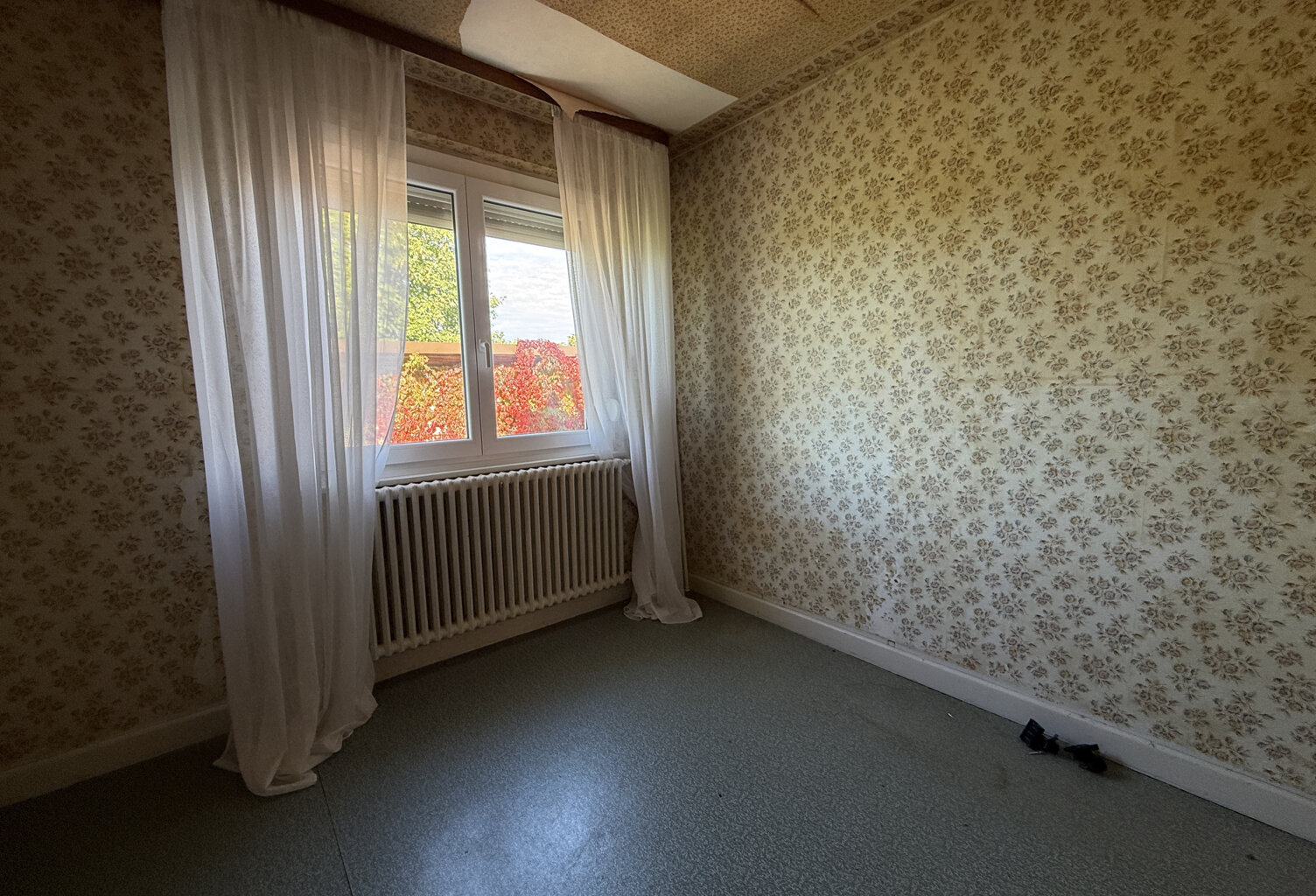 TREVILLERS - GRANDE MAISON AVEC DEPENDANCES — photo 1