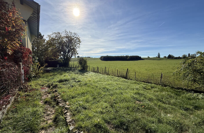 TREVILLERS - GRANDE MAISON AVEC DEPENDANCES — photo 2