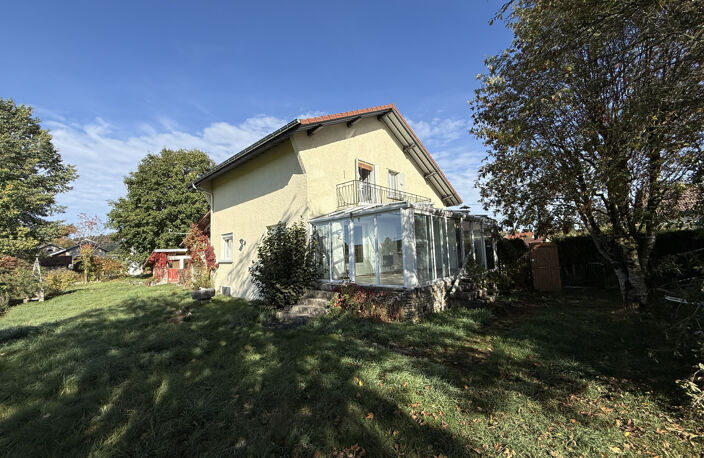 TREVILLERS - GRANDE MAISON AVEC DEPENDANCES — photo 3