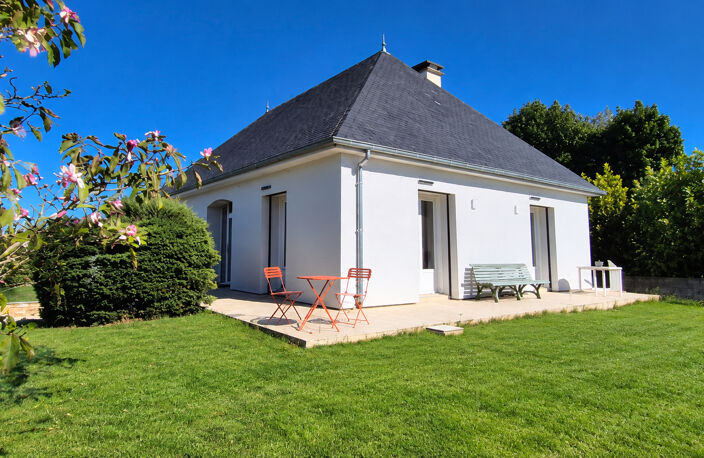 Maison traditionnelle avec vue sur les Pyrénées  -  Jardin - Sous-sol - Combles aménageables — photo 3