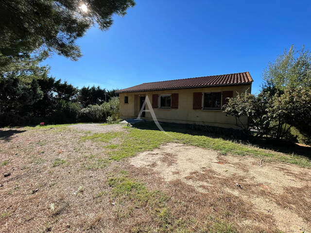 Villa avec sous sol complet — photo du bien