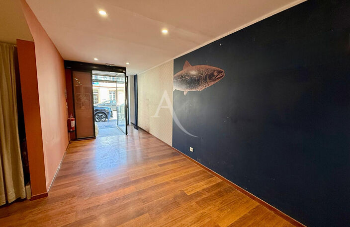 CASTANET-TOLOSAN - Local commercial de 55 m² — photo 3