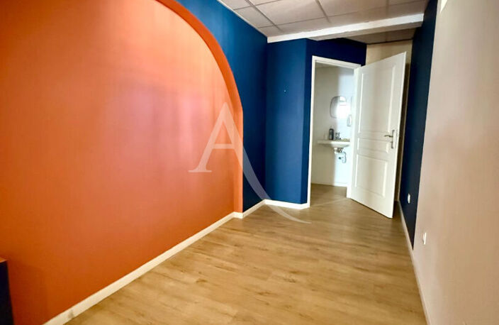 CASTANET-TOLOSAN - Local commercial de 55 m² — photo 4