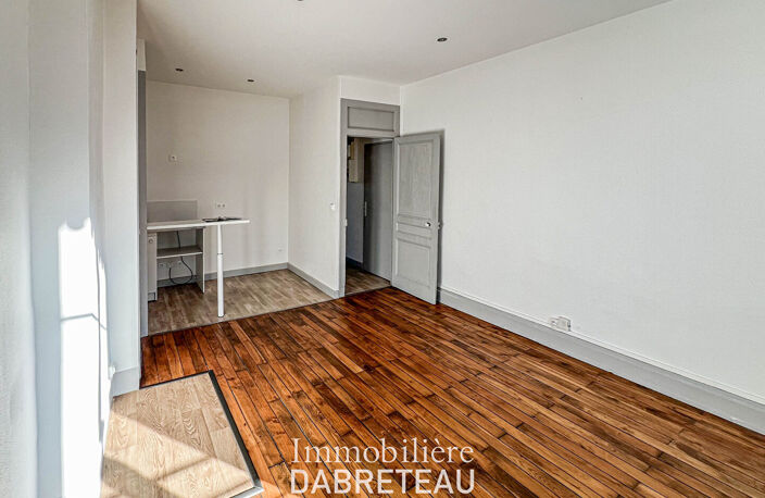 T2 SECTEUR VILLEURBANNE GRATTE-CIEL — photo 5