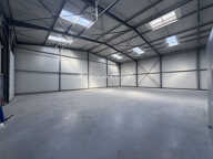 LOCAL COMMERCIAL / PROFESSIONNEL / PARKING - NOTRE-DAME-DE-BONDEVILLE - 400 m² — photo 3