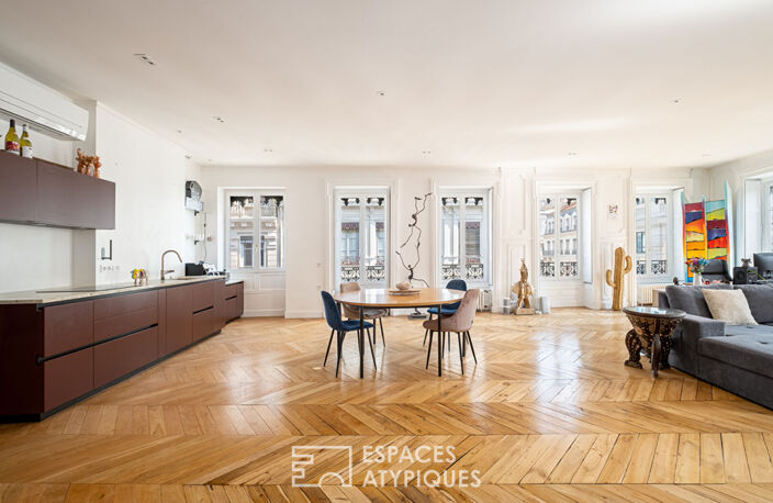 Duplex d'exception en dernier étage Rue du Président Edouard Herriot — photo 3