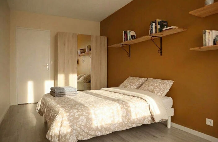 Bordeaux - St Genès / Bergonié - T2 (40m2) TBE avec Parking — photo 3