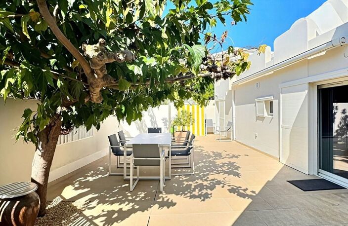 La Grande-Motte, Le Couchant | Villa de plage en première ligne, 60 m² de terrasses, piscine et garage — photo 2