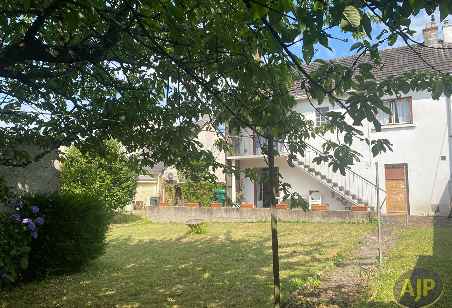 MAISON FAMILIALE ST HERBLAIN BOURG — photo 1