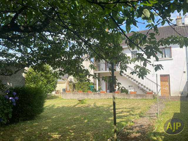 MAISON FAMILIALE ST HERBLAIN BOURG — photo du bien