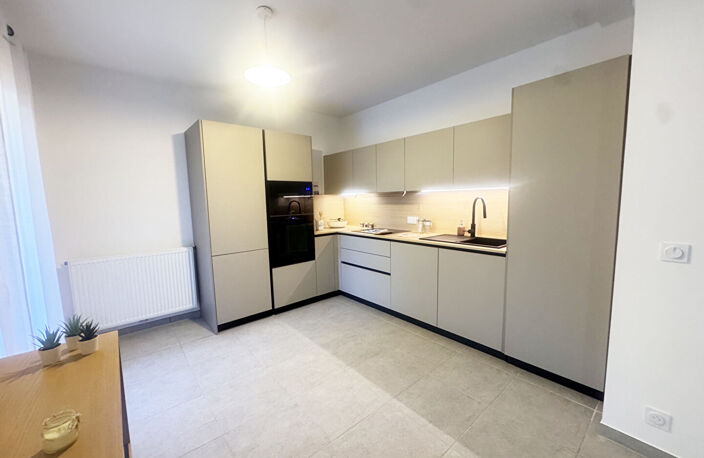 T4 BBC - CENTRE VILLE - BALCON 12 M2 — photo 3