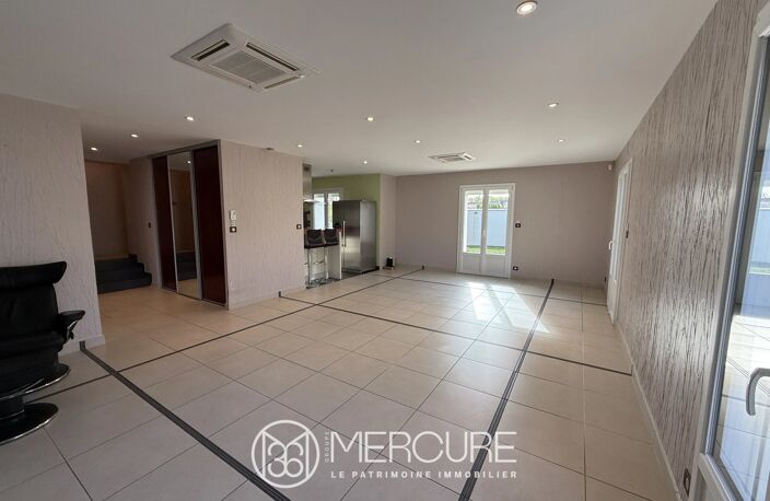 MAISON 242 M² CLIMATISÉE avec PISCINE sur 2.000 M² de JARDIN — photo 4