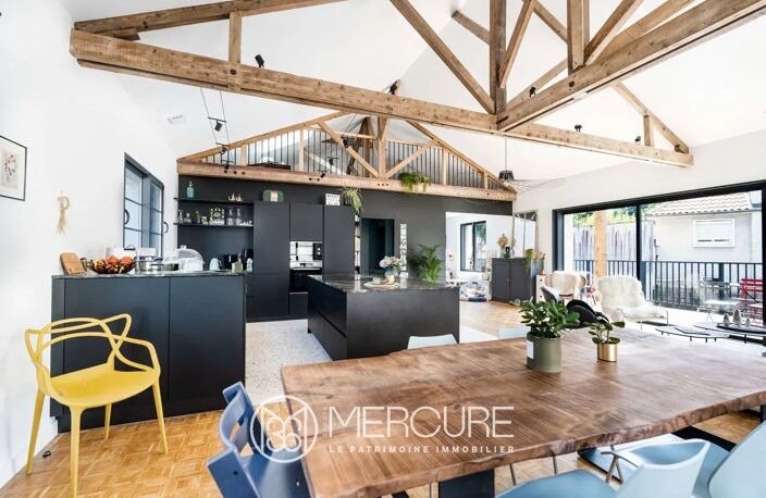 MAISON D'ARCHITECTE RÉNOVÉE DE 230 M² AVEC APPARTEMENT INDEPENDA — photo 2