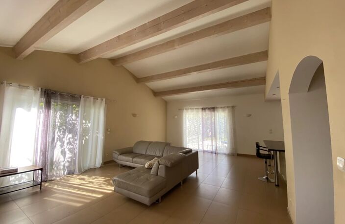 Vente maison 4 pièces 126 m² Bourg-lès-Valence (26500) — photo 4