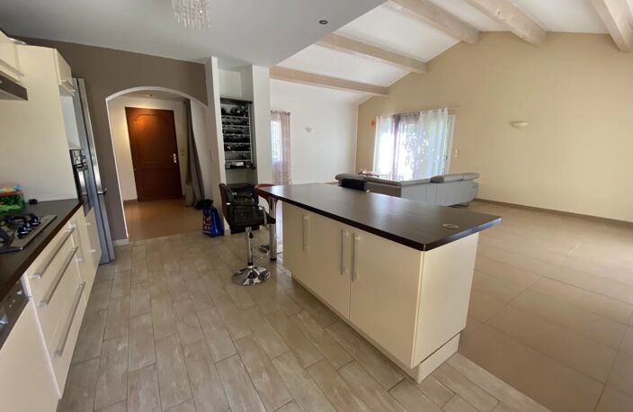 Vente maison 4 pièces 126 m² Bourg-lès-Valence (26500) — photo 5